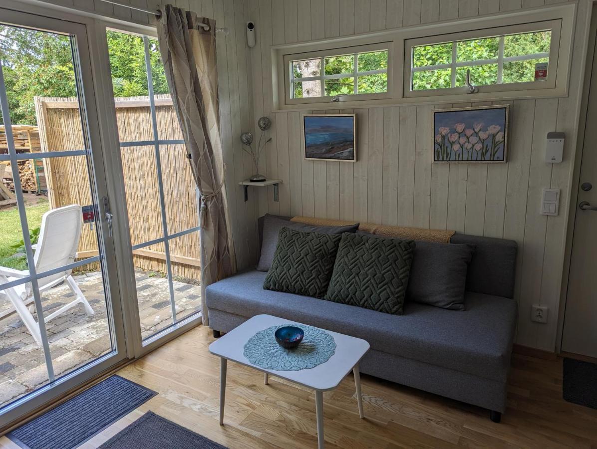 Cute Little Cottage In Hoellviken Экстерьер фото