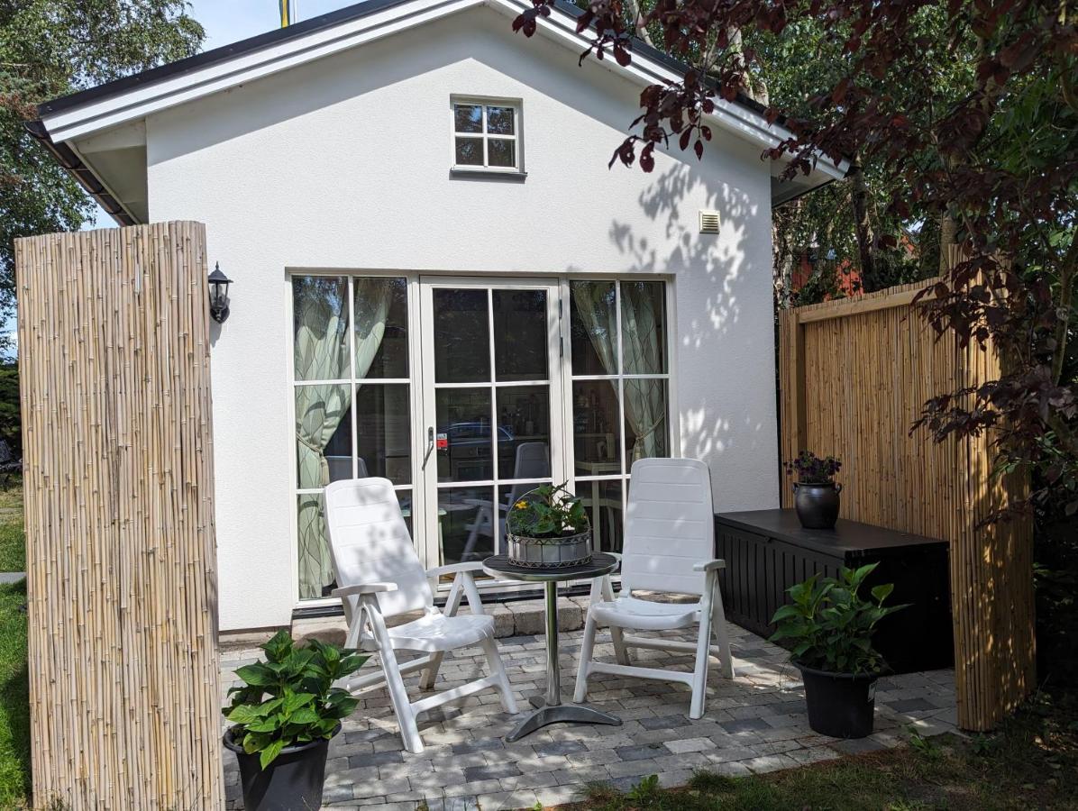 Cute Little Cottage In Hoellviken Экстерьер фото